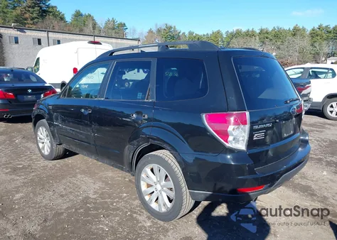 2012 Subaru Forester 2.5X Premium z USA, uszkodzony, nr VIN JF2SHACC3CH402082